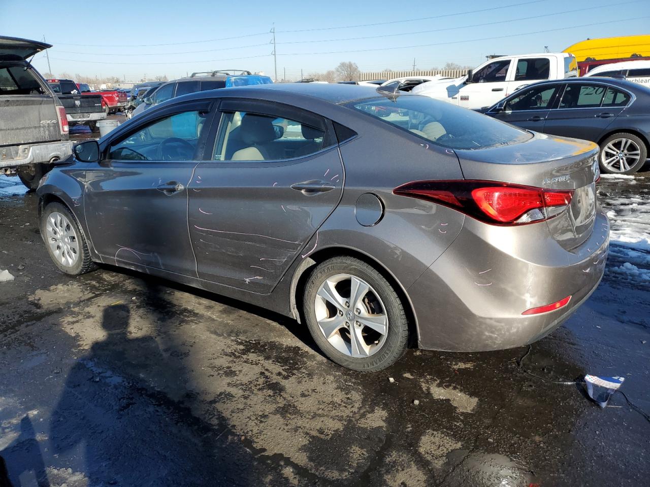 2016 Hyundai Elantra - Image 2
