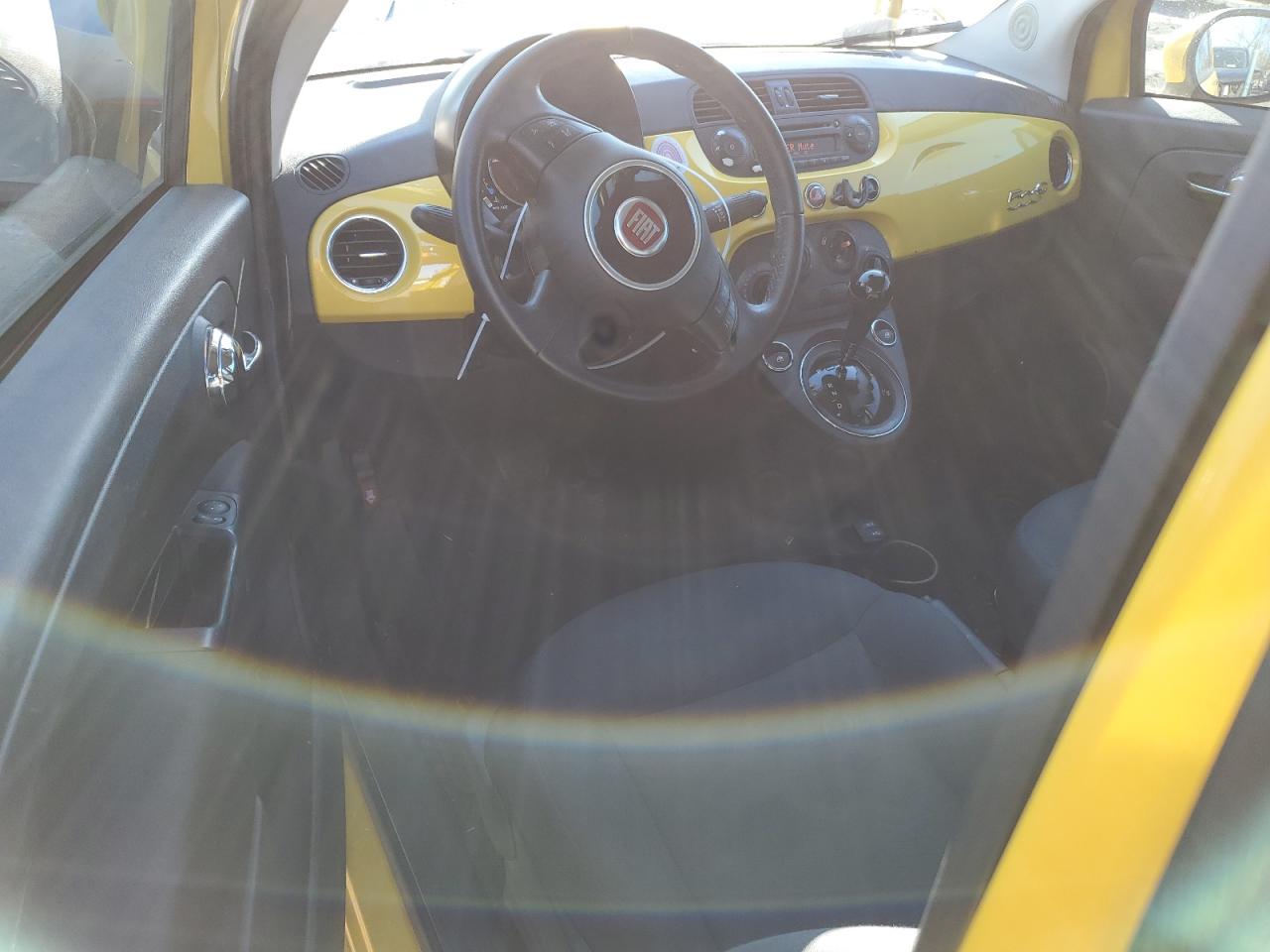 2015 Fiat 500 - Image 8