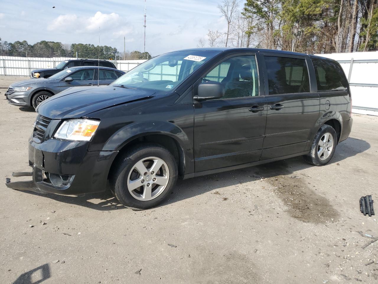 2010 Dodge Caravan - Image 1