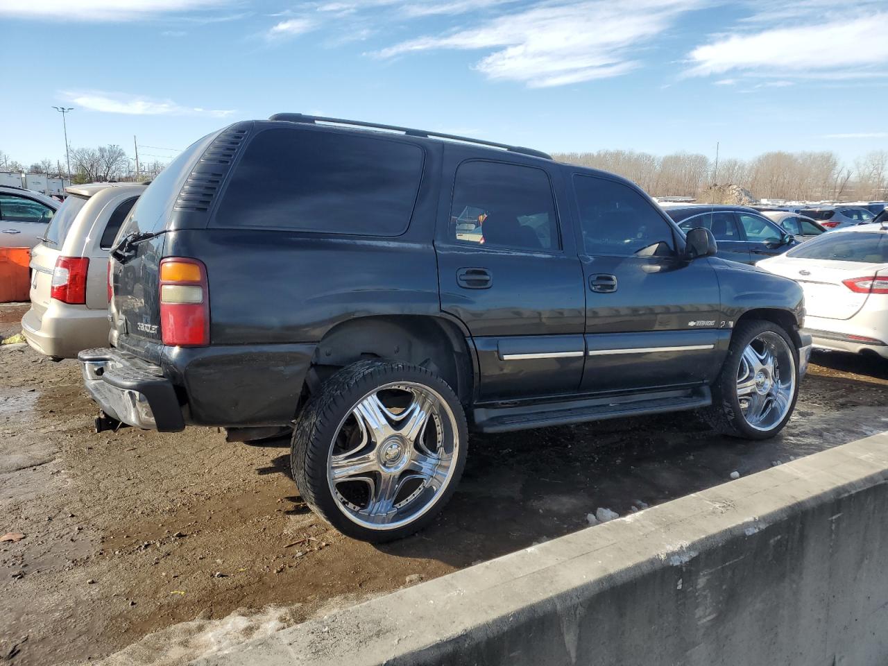 2003 Chevrolet Tahoe - Image 3