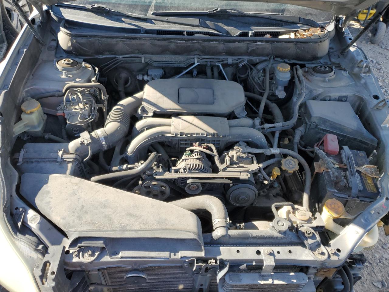 2010 Subaru Outback - Image 11