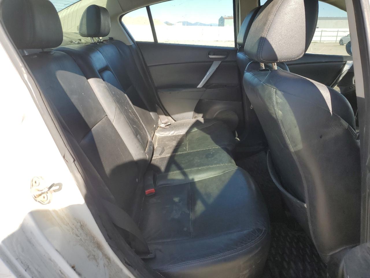 2012 Mazda 3 - Image 10