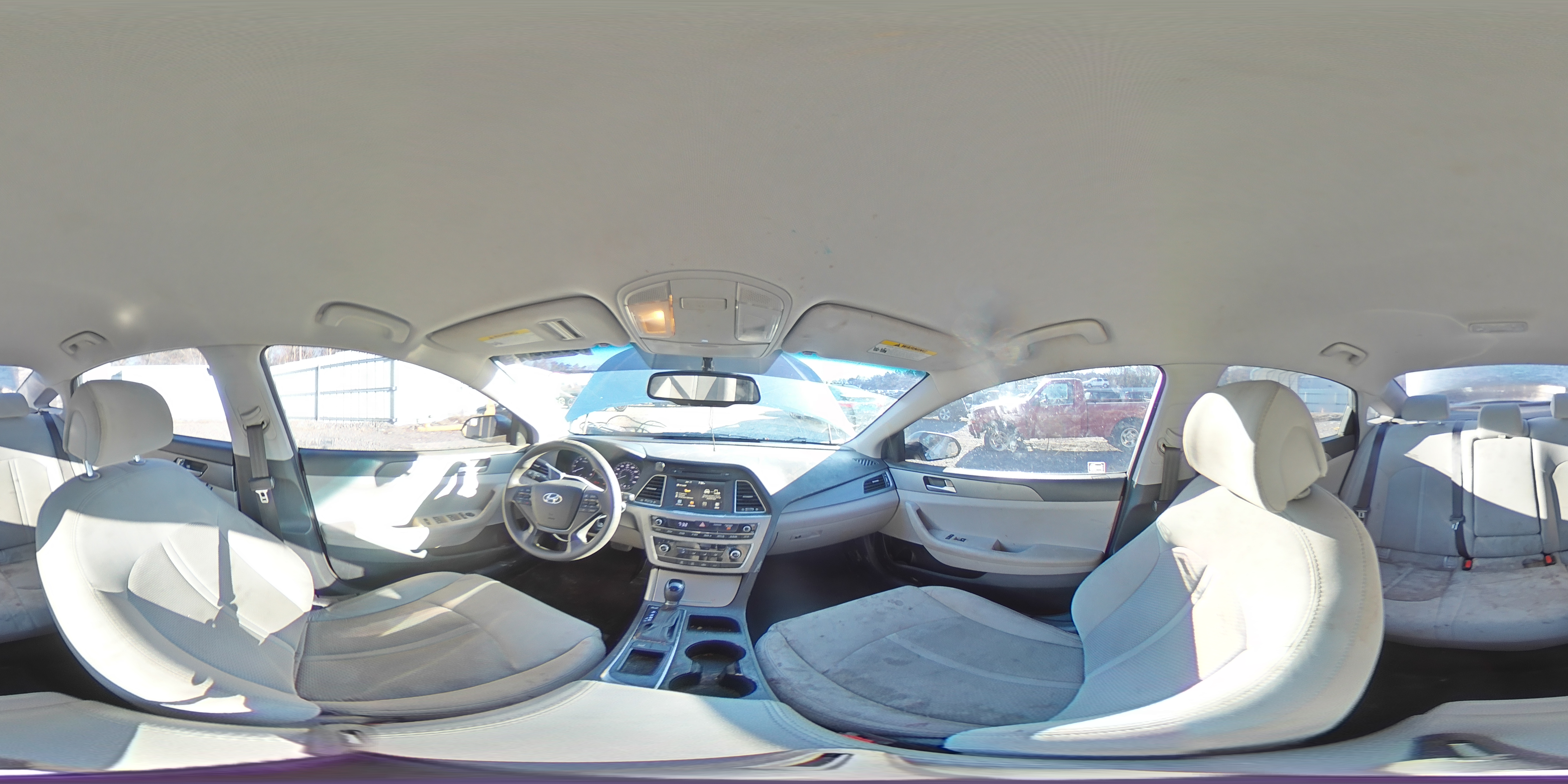 2016 Hyundai Sonata - Image 12