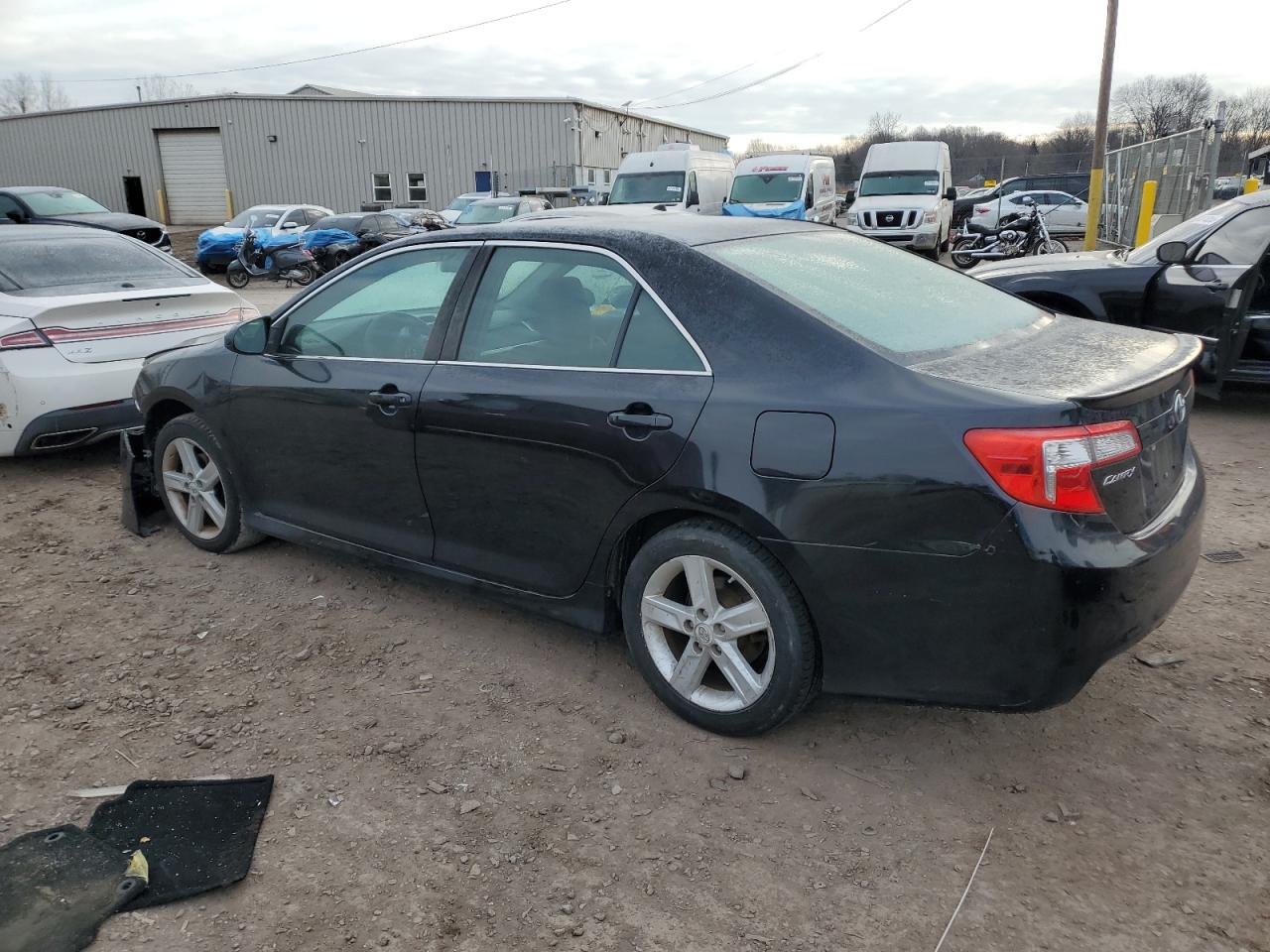 2012 Toyota Camry - Image 2