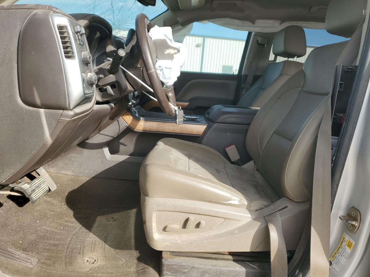 2016 Chevrolet Silverado - Image 7