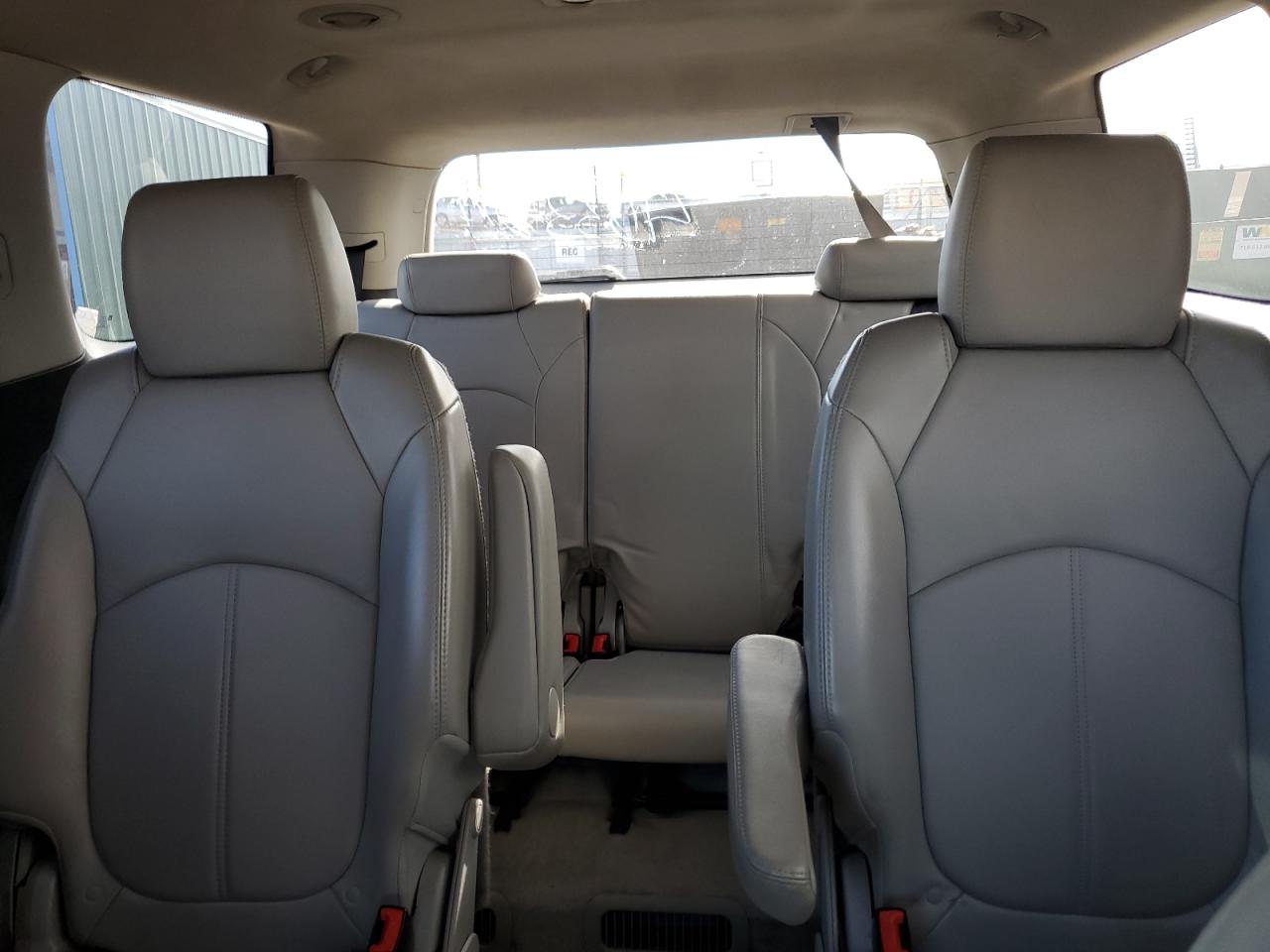 2012 GMC Acadia - Image 10