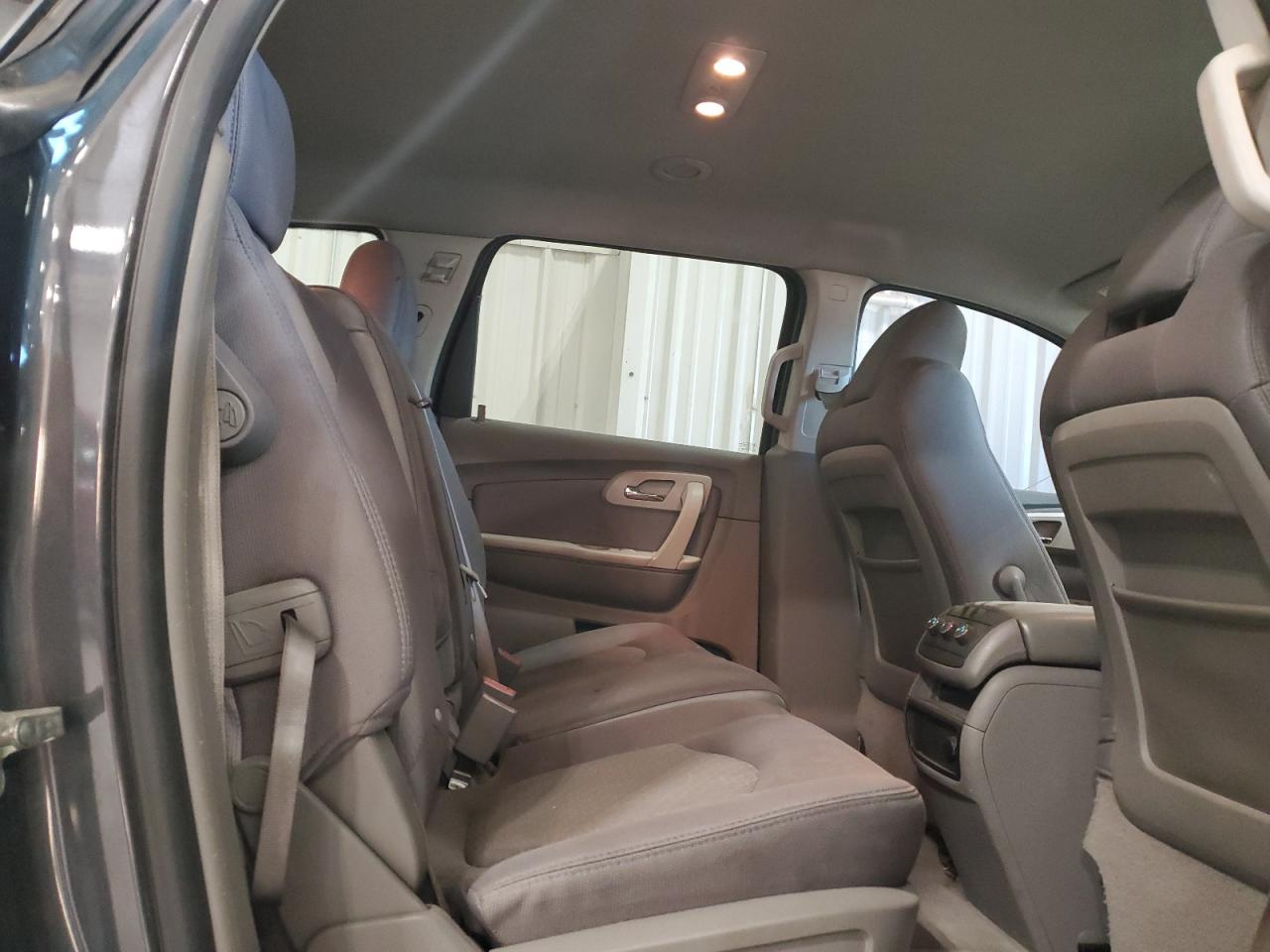 2012 Chevrolet Traverse - Image 11