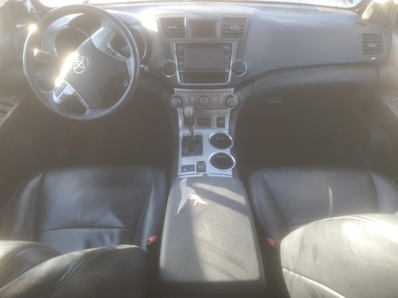 2013 Toyota Highlander - Image 8