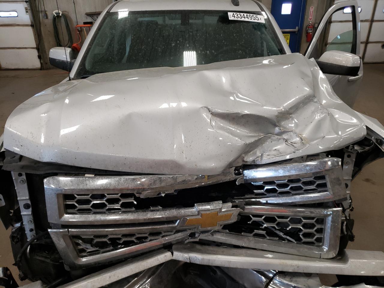 2015 Chevrolet Silverado - Image 11