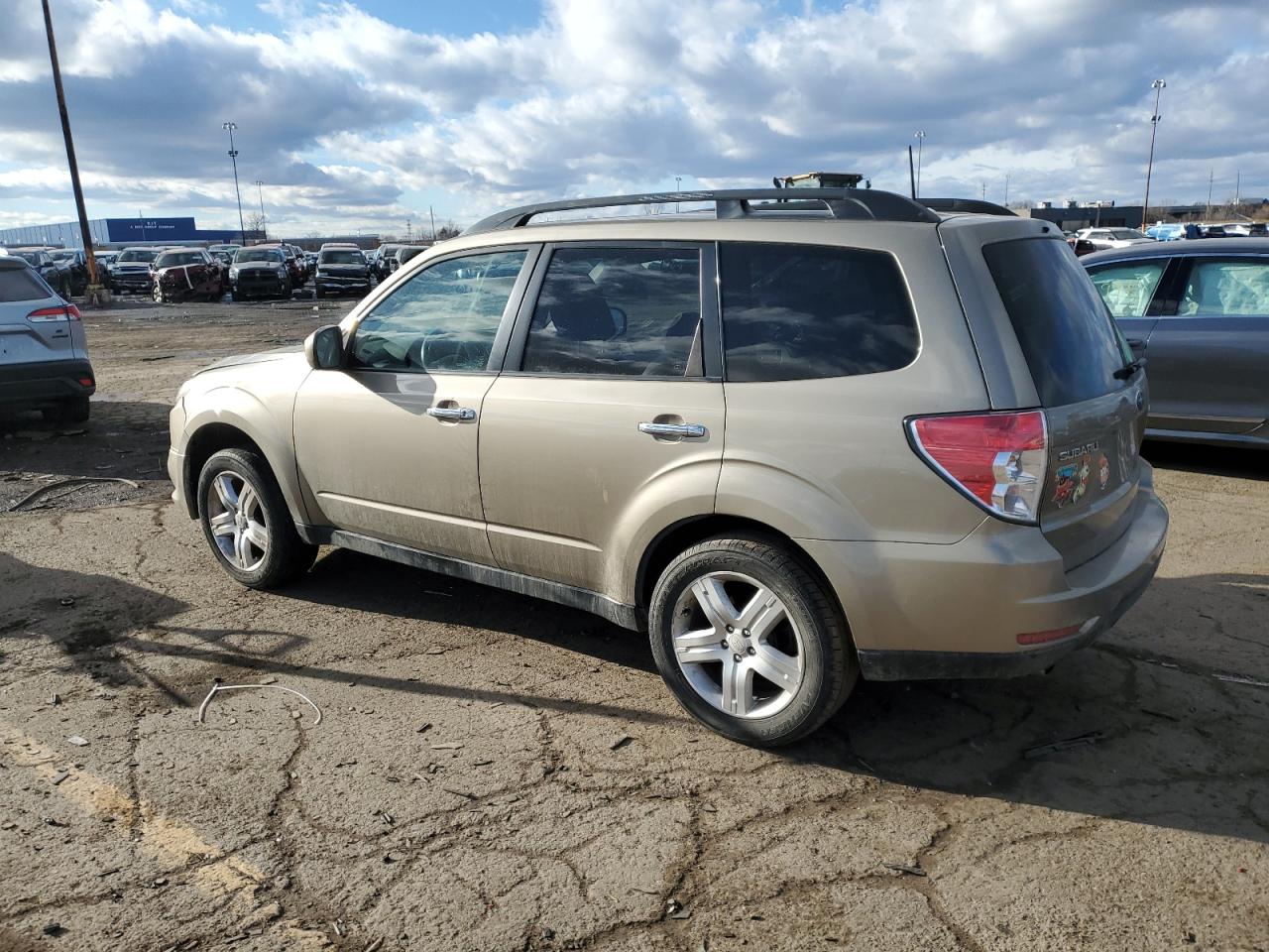 2009 Subaru Forester - Image 2