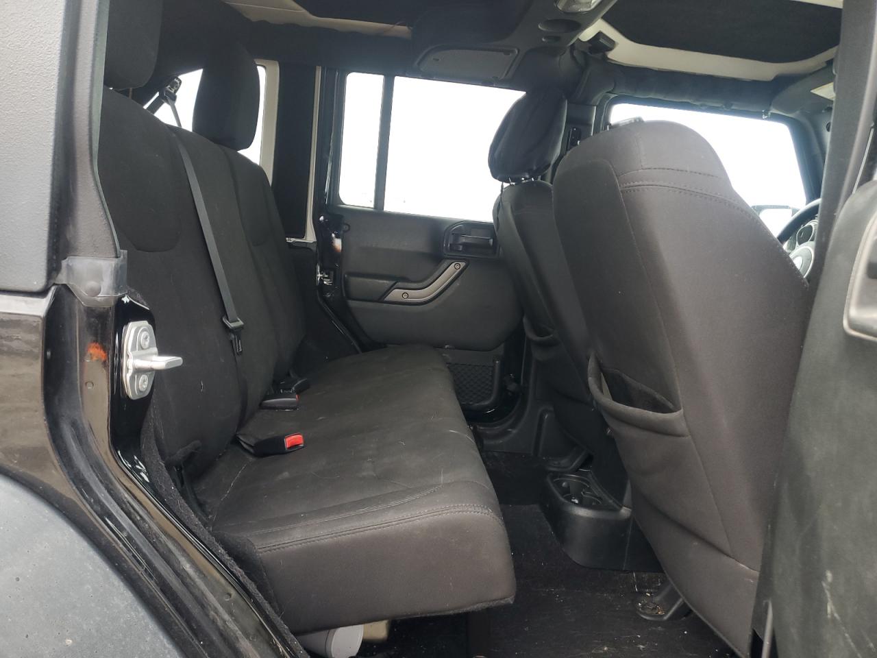 2018 Jeep Wrangler - Image 10