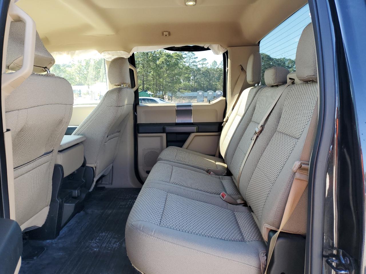 2015 Ford F-150 - Image 10