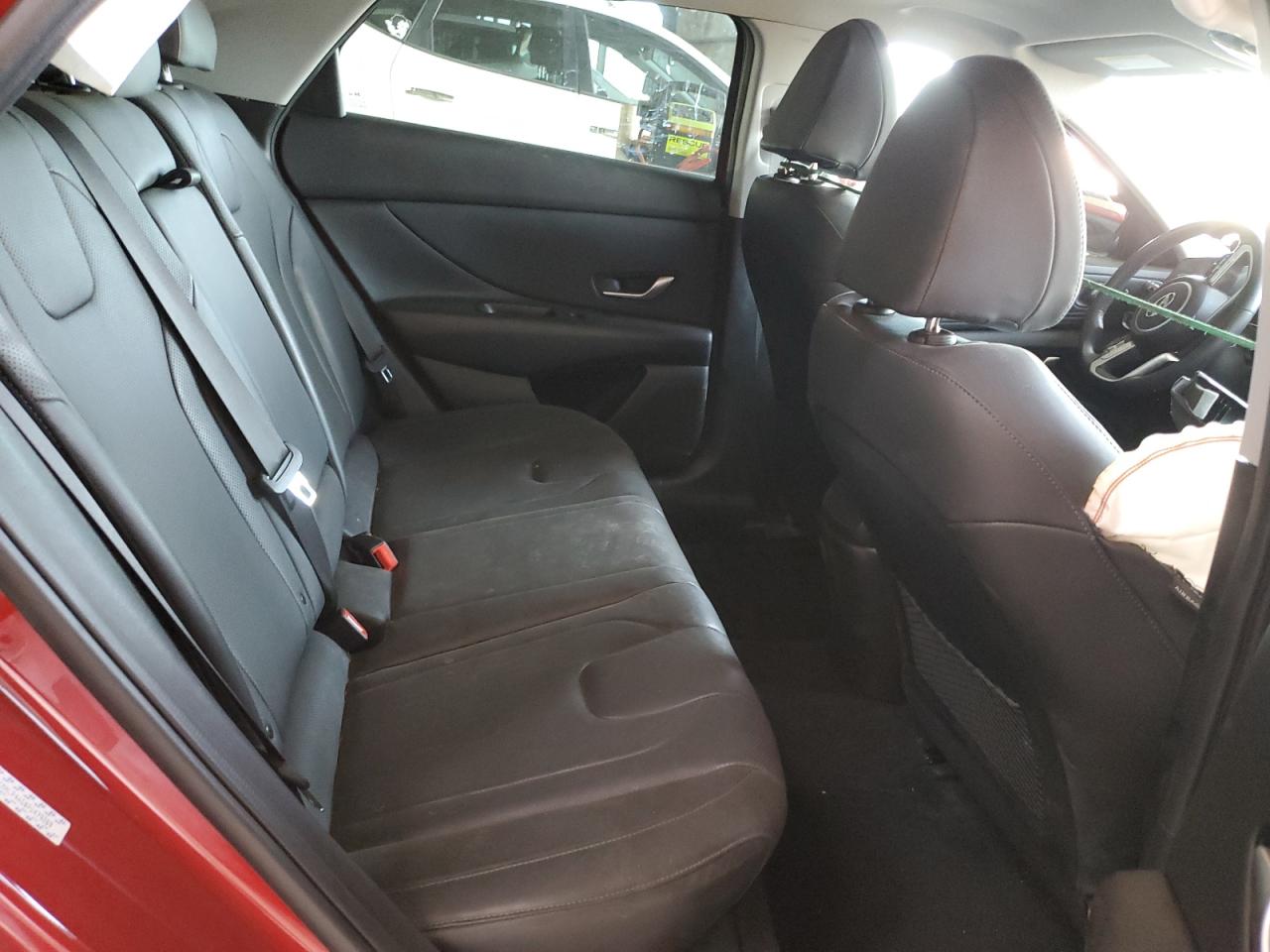 2023 Hyundai Elantra - Image 10