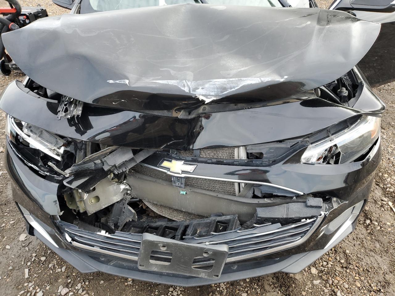 2016 Chevrolet Malibu - Image 11