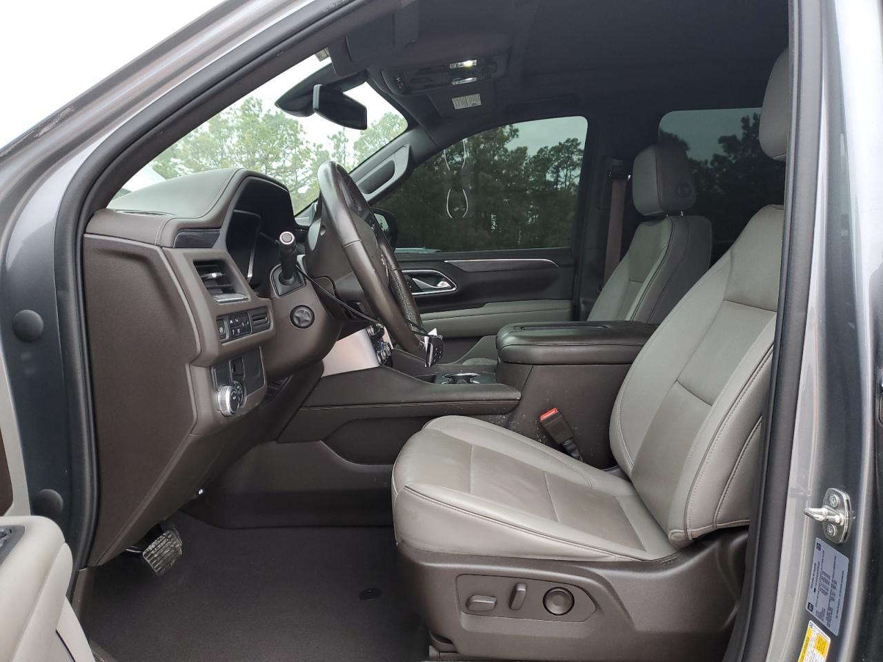 2022 GMC Yukon - Image 7
