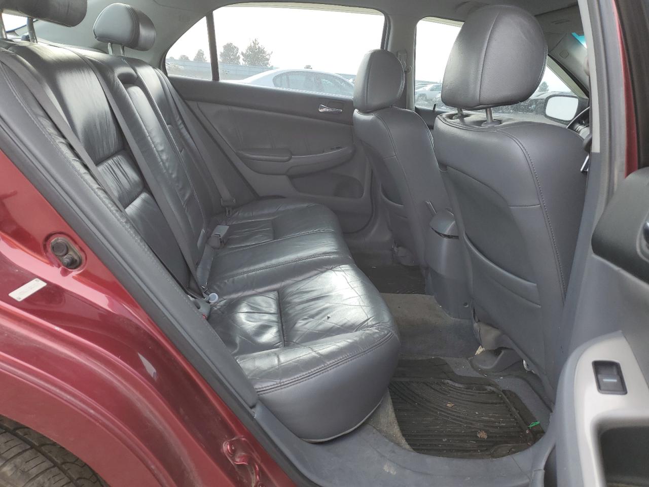2003 Honda Accord - Image 10