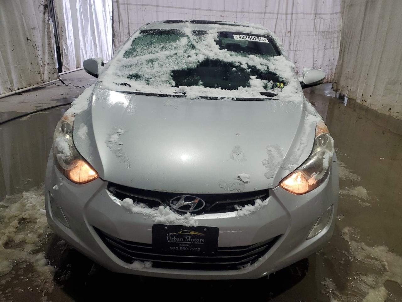 2012 Hyundai Elantra - Image 5