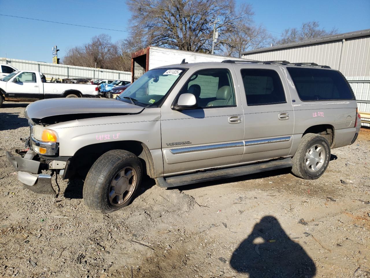 2006 GMC Yukon - Image 1