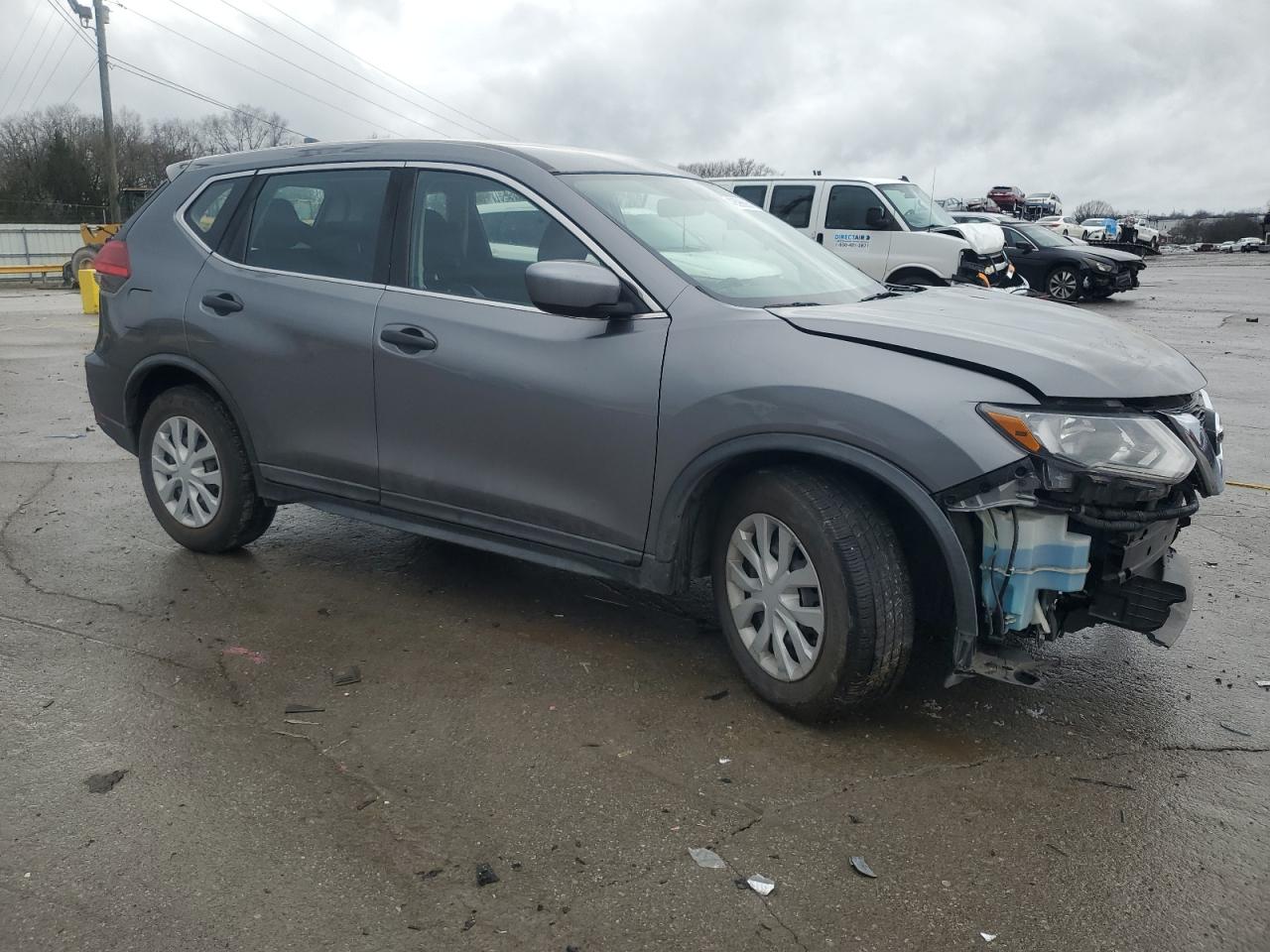 2017 Nissan Rogue - Image 4