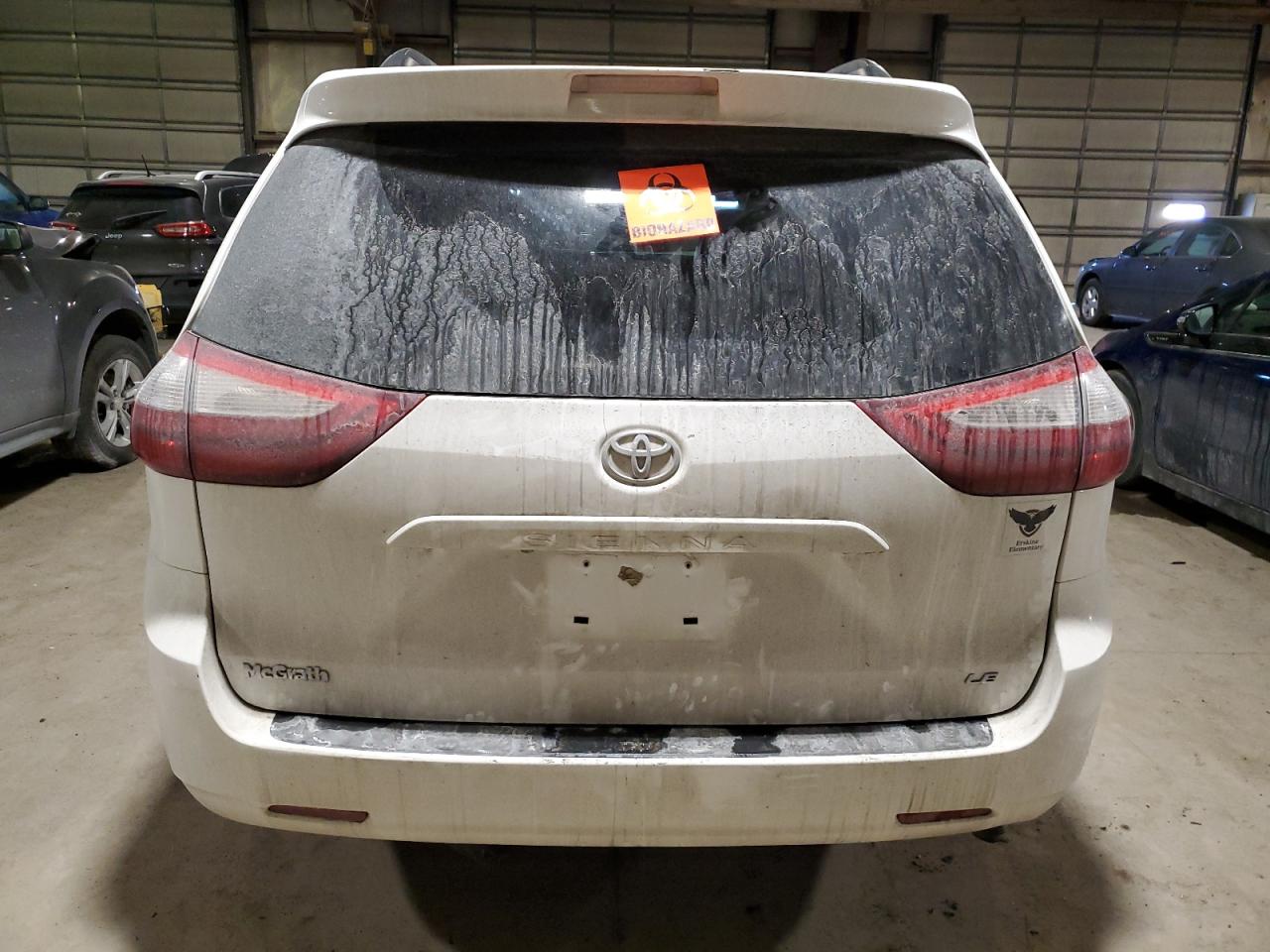 2015 Toyota Sienna - Image 6