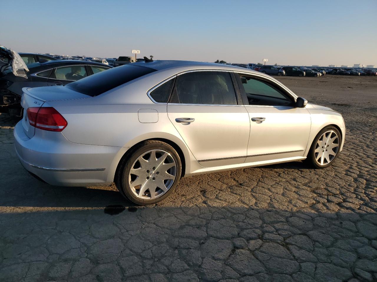 VIN 1VWBN7A38EC022052 2014 VOLKSWAGEN PASSAT no.3