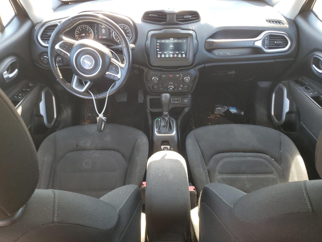 2018 Jeep Renegade - Image 8