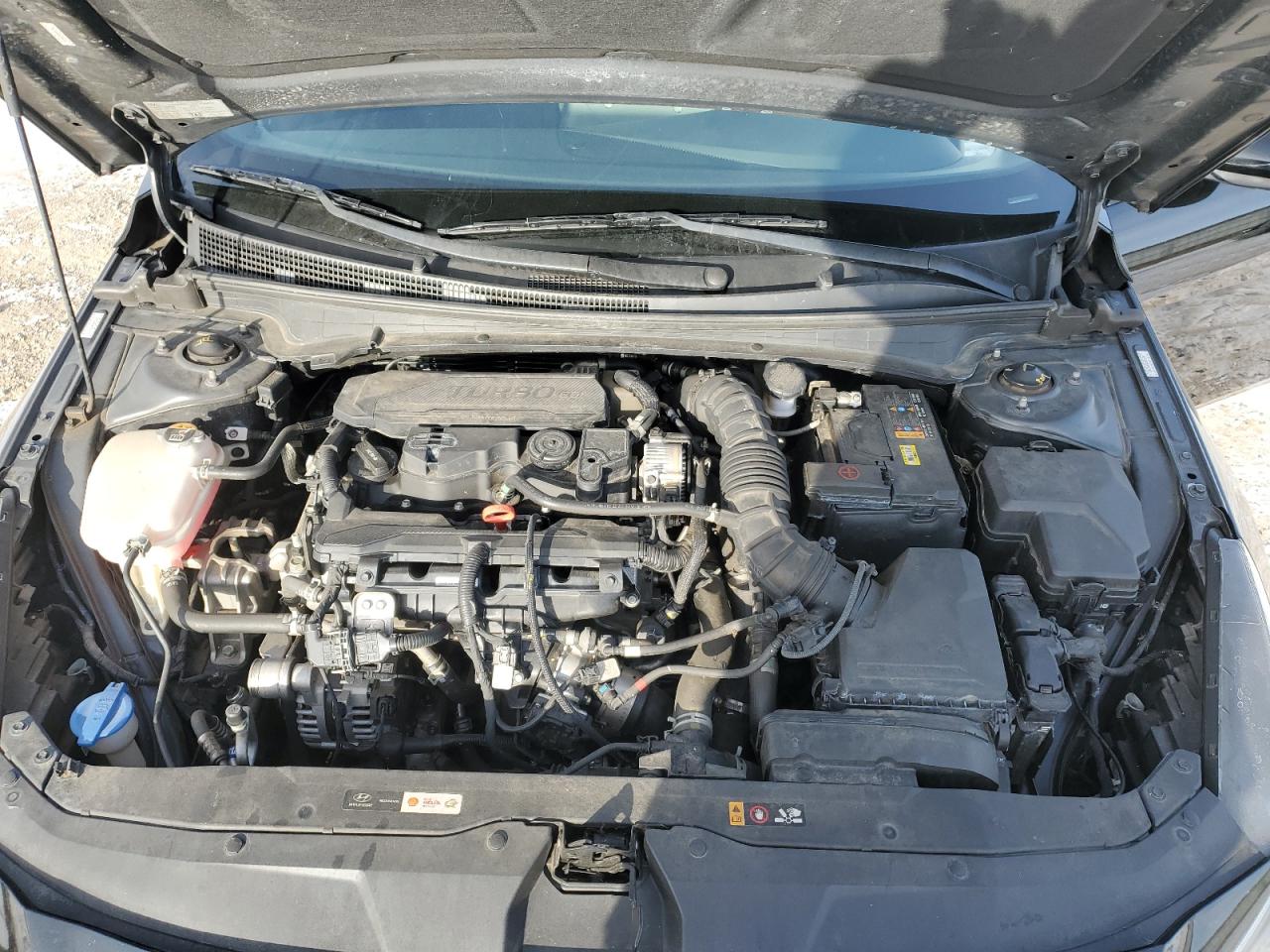 2023 Hyundai Elantra - Image 11