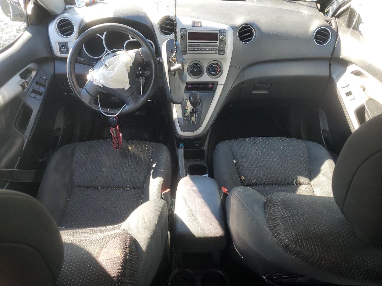 2009 Pontiac Vibe - Image 8