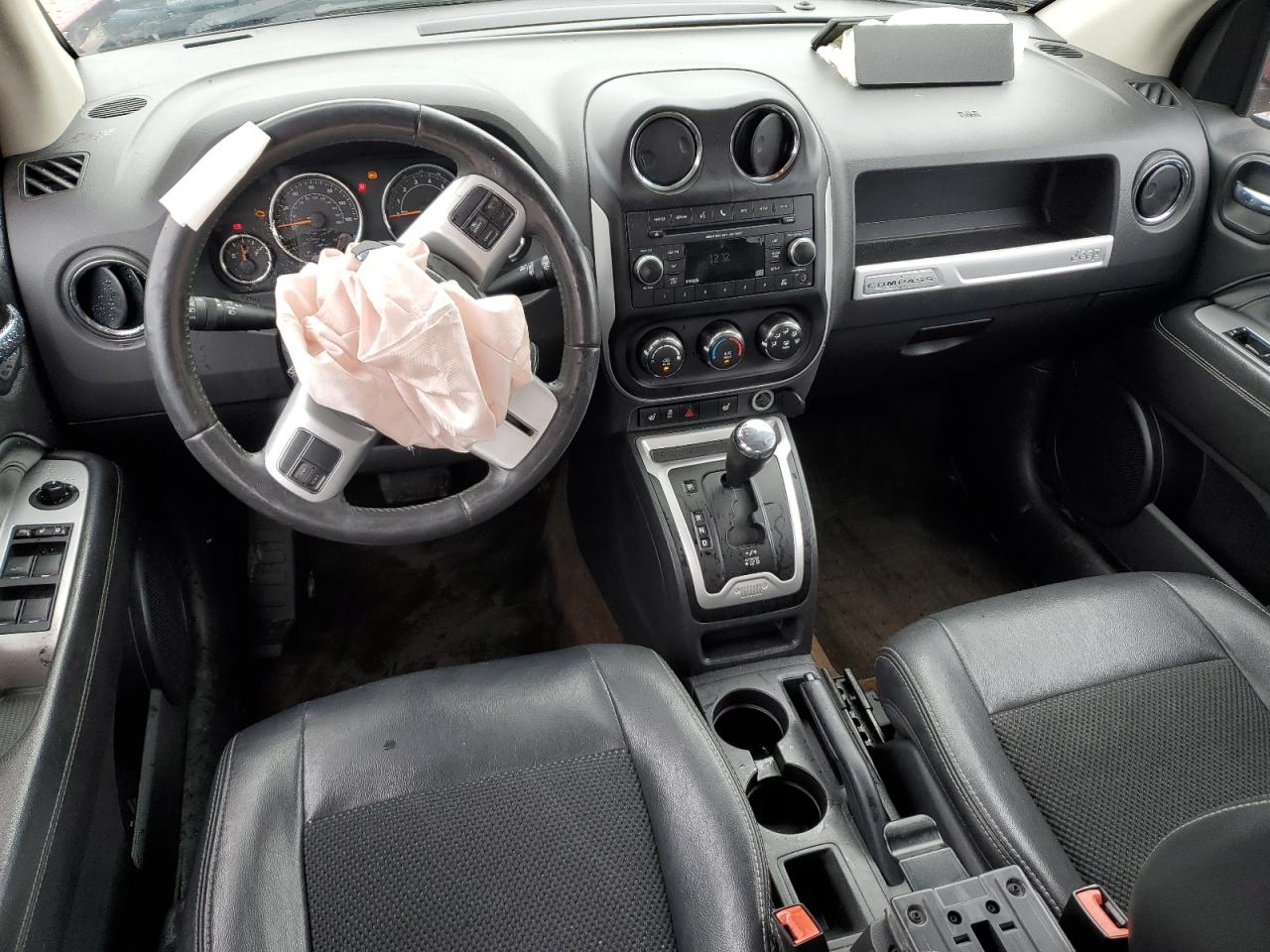 2017 Jeep Compass - Image 8