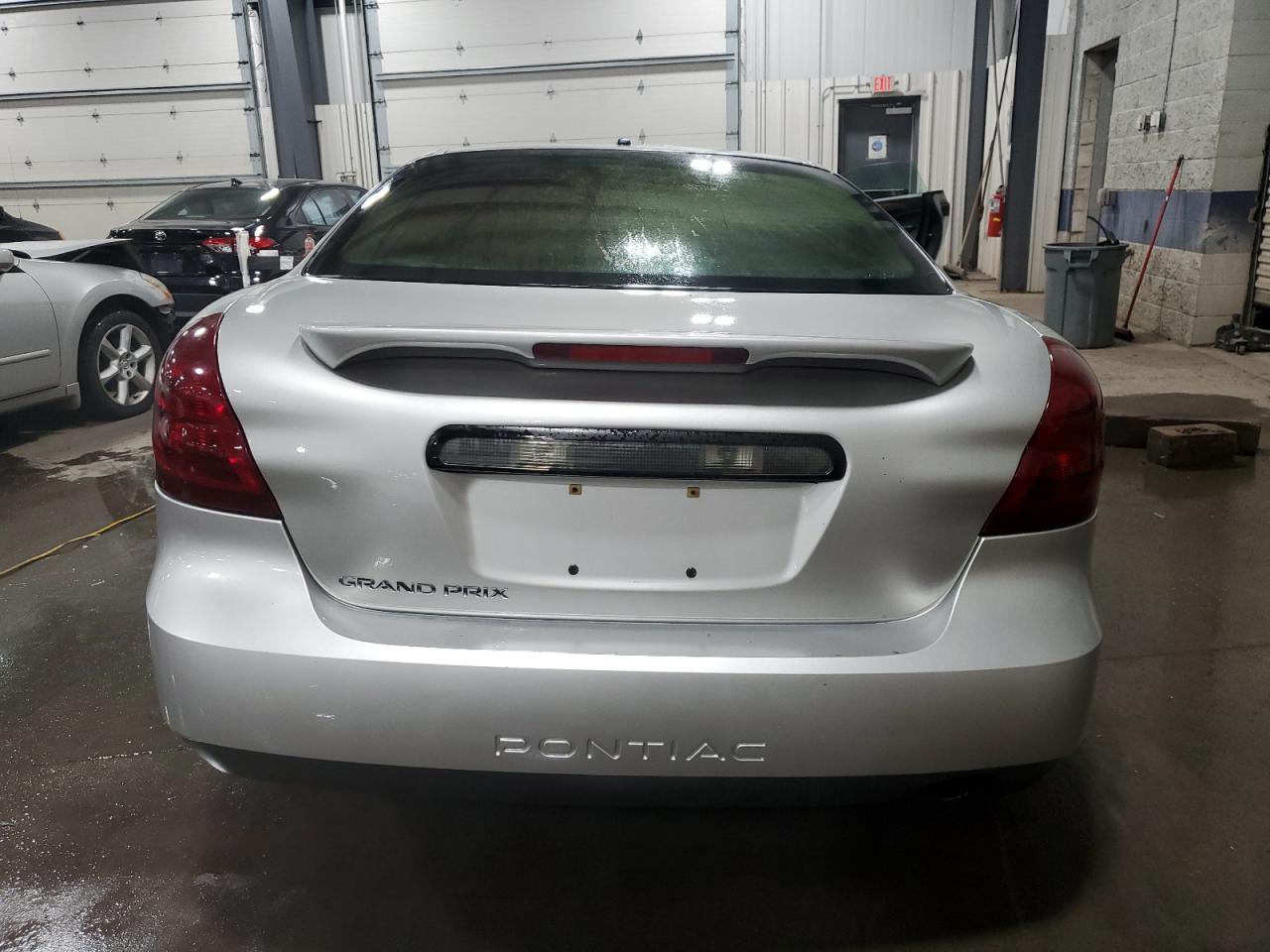 2008 Pontiac Grand Prix - Image 6