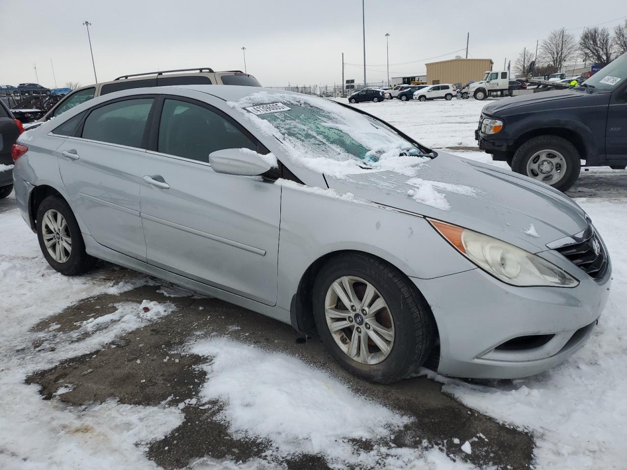 2011 Hyundai Sonata - Image 4