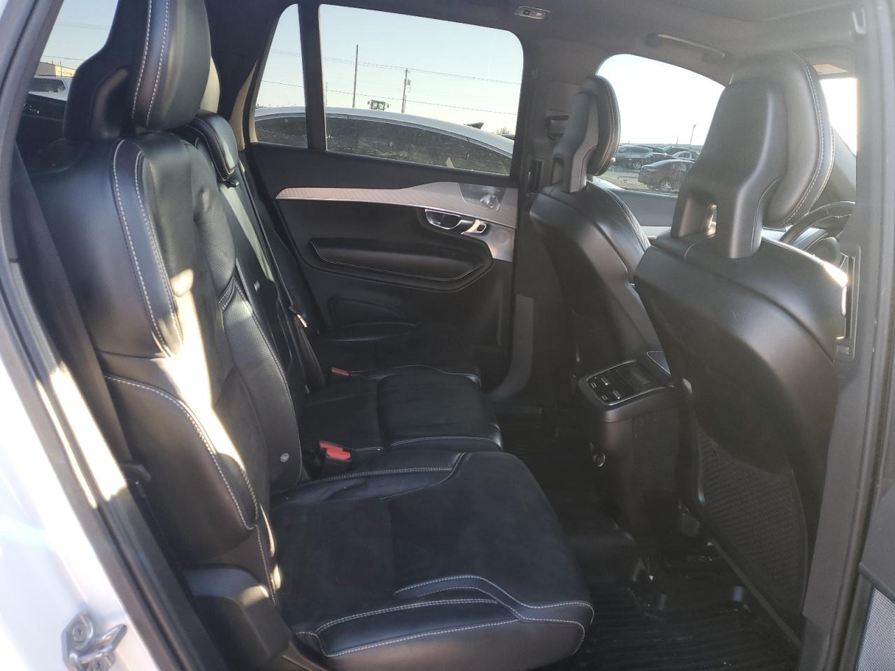 2018 Volvo XC90 - Image 11