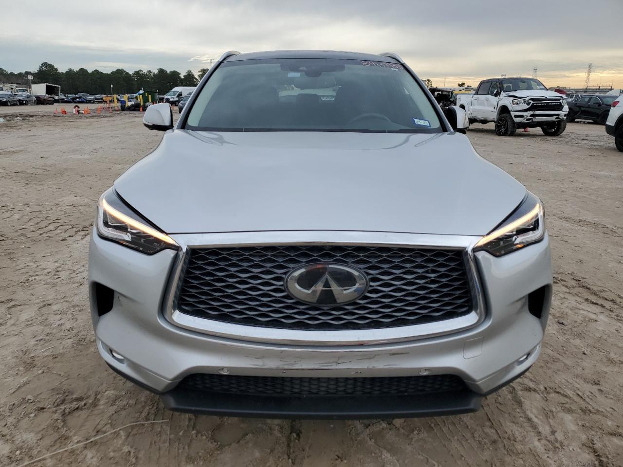 VIN 3PCAJ5CA4MF123178 2021 INFINITI QX50 no.5