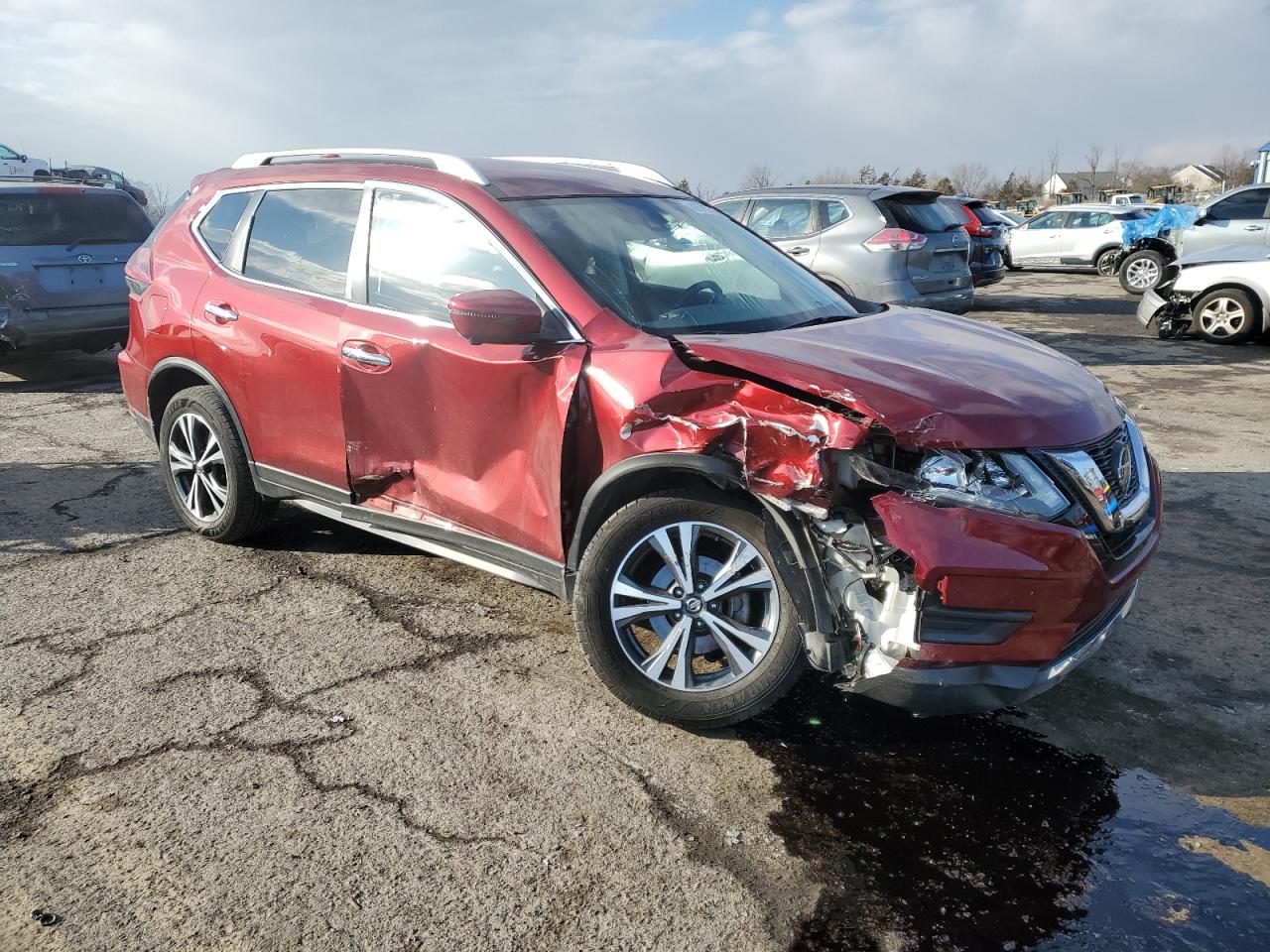 VIN 5N1AT2MV8KC818599 2019 NISSAN ROGUE no.4