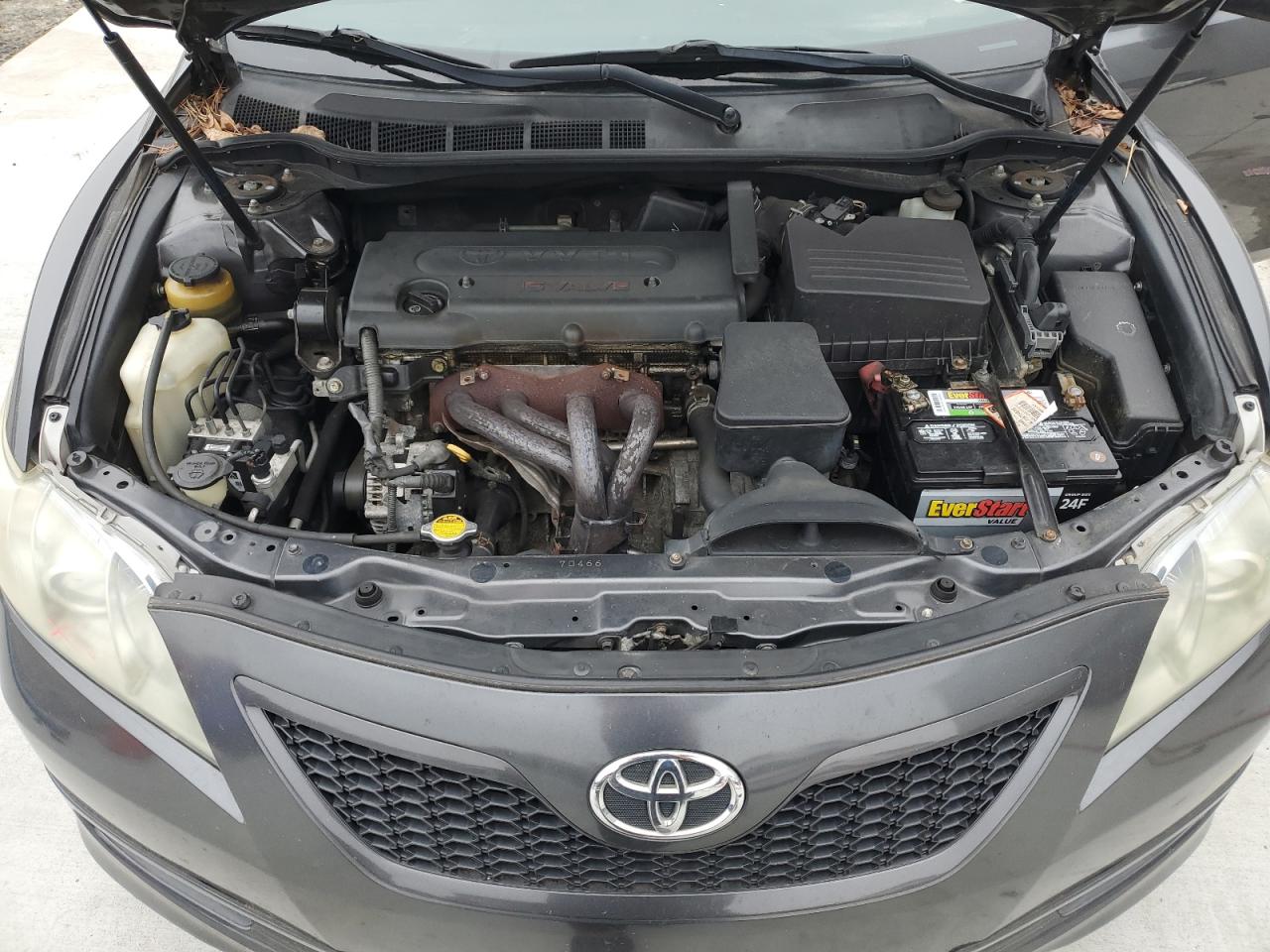 2009 Toyota Camry - Image 11