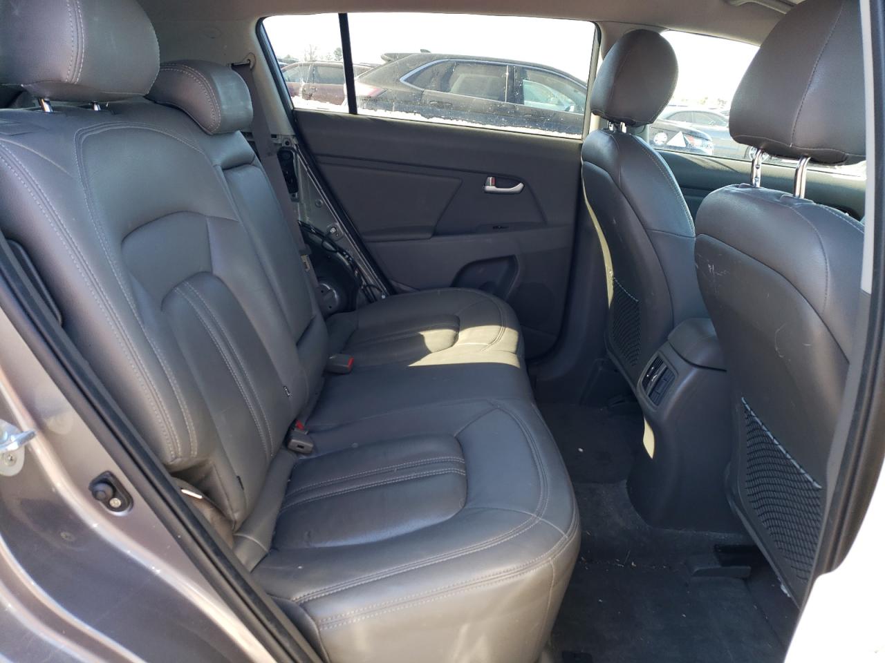 2014 Kia Sportage - Image 11