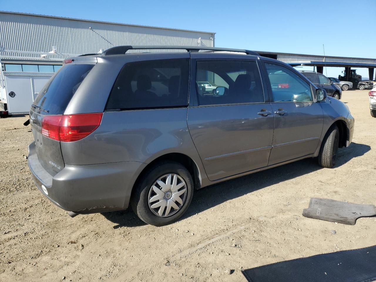 2005 Toyota Sienna - Image 3