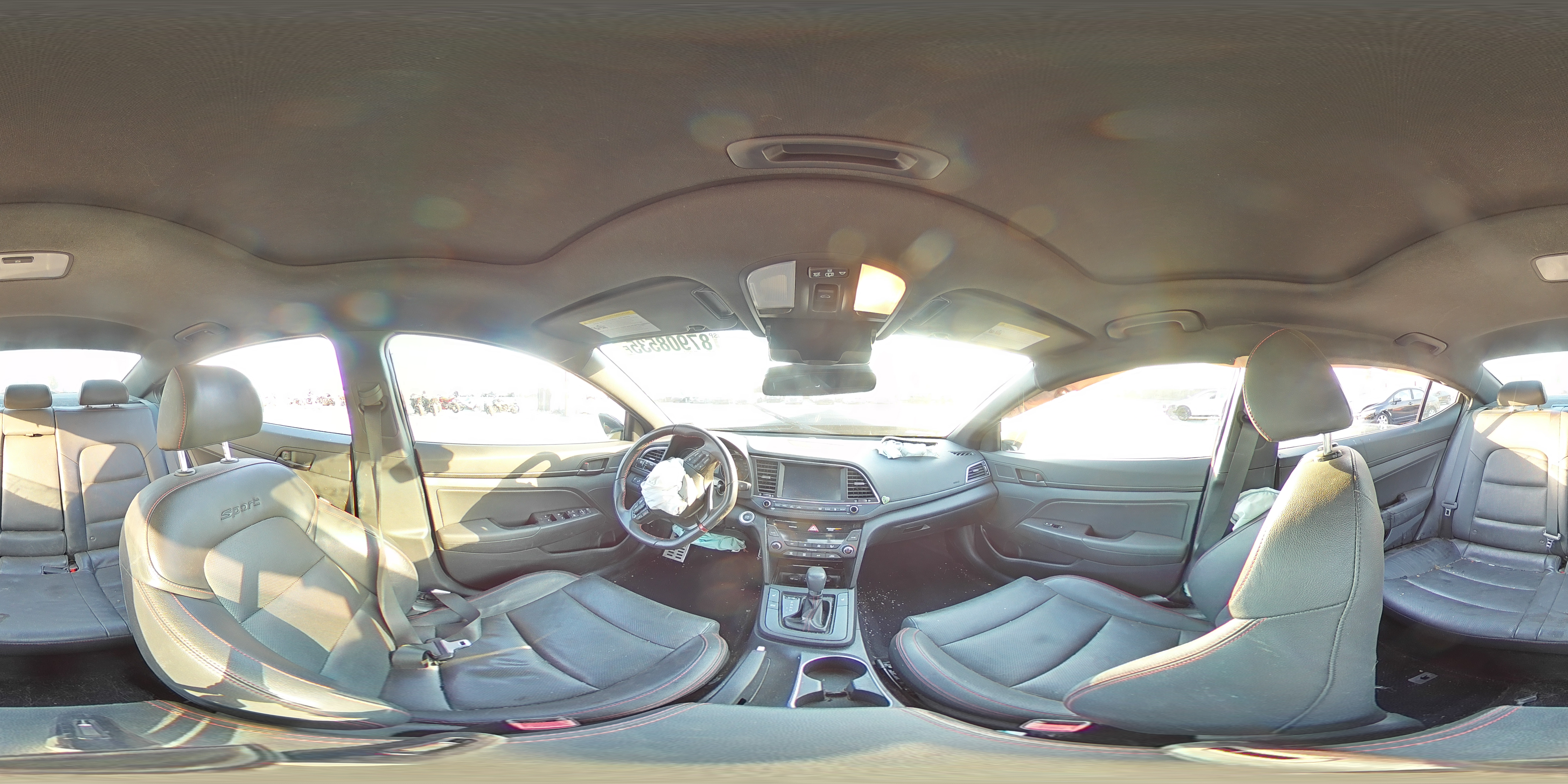 2017 Hyundai Elantra - Image 12