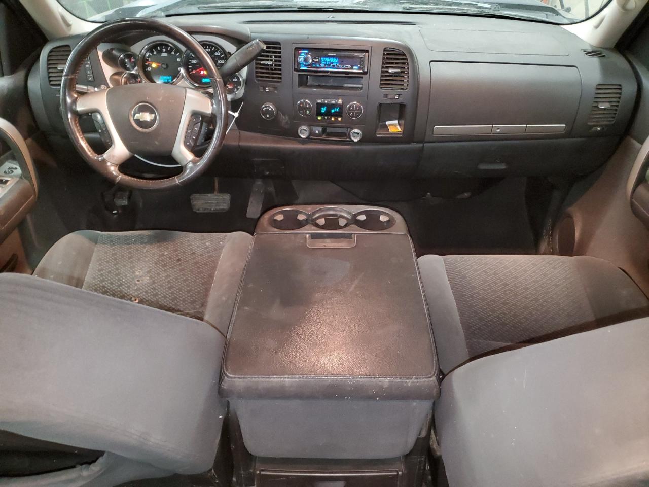 2008 Chevrolet Silverado - Image 8