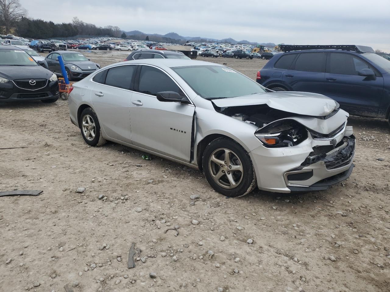 2018 Chevrolet Malibu - Image 4