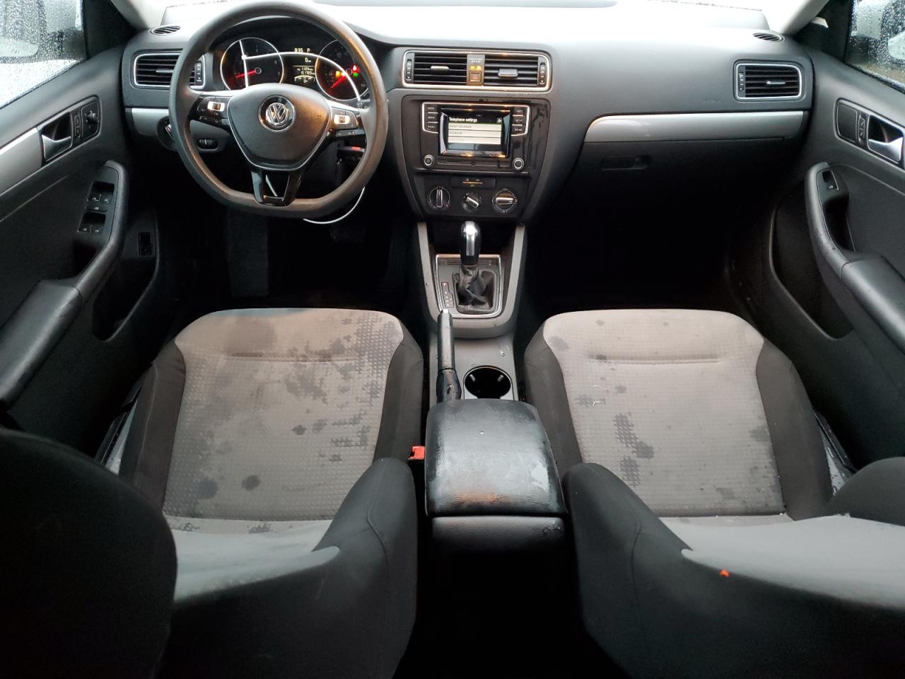 2017 Volkswagen Jetta - Image 8