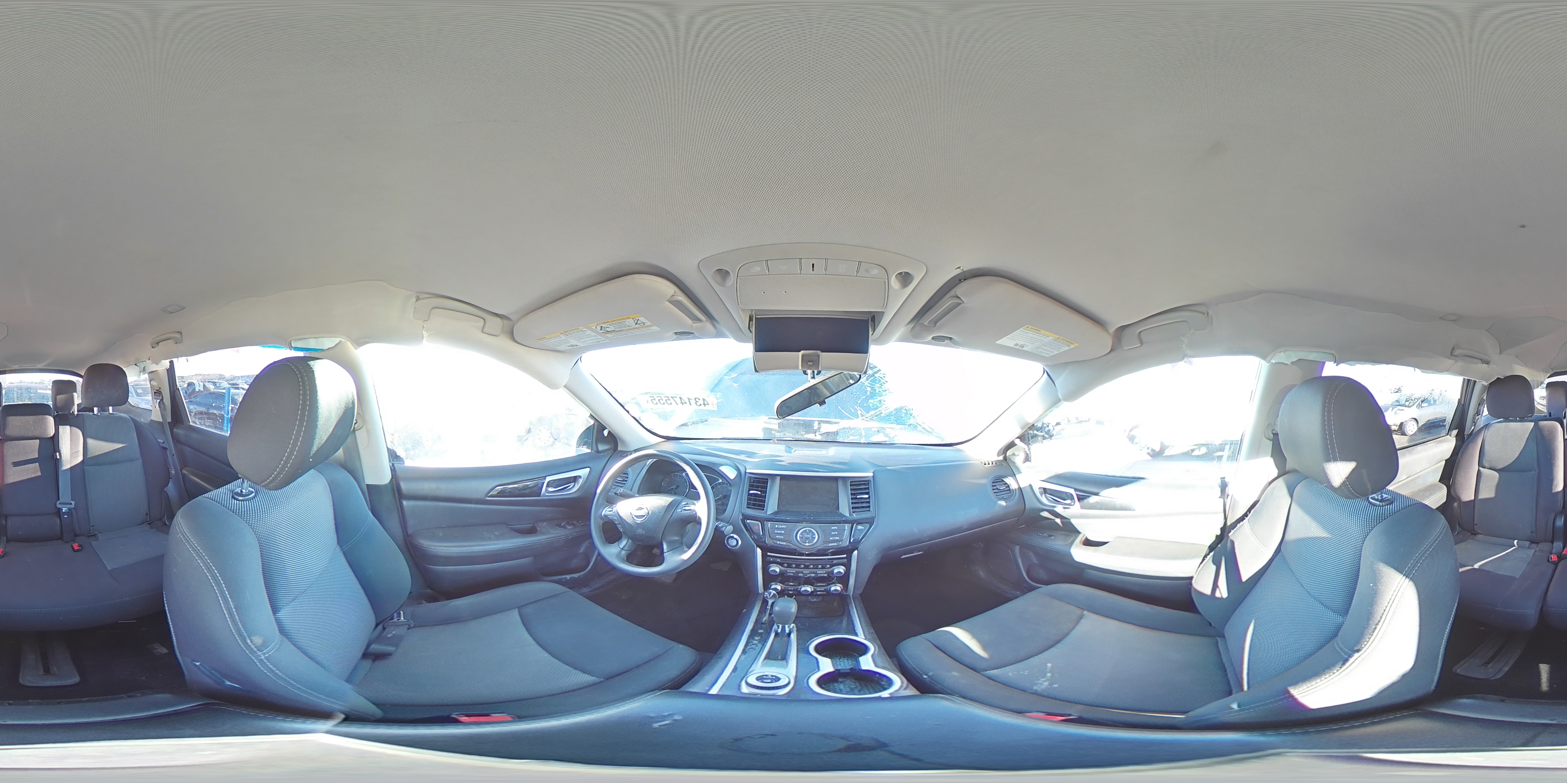 2018 Nissan Pathfinder - Image 15