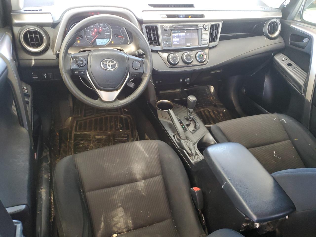 2015 Toyota RAV 4 - Image 8
