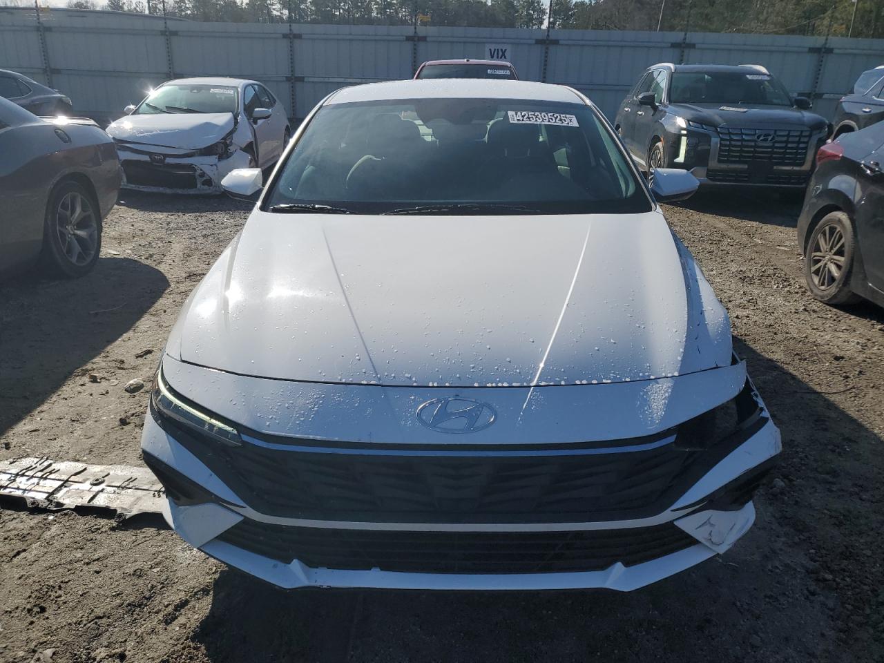 2024 Hyundai Elantra - Image 5