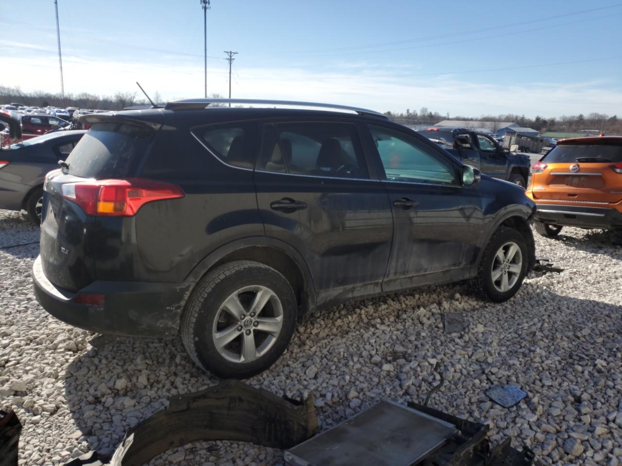2015 Toyota RAV 4 - Image 3