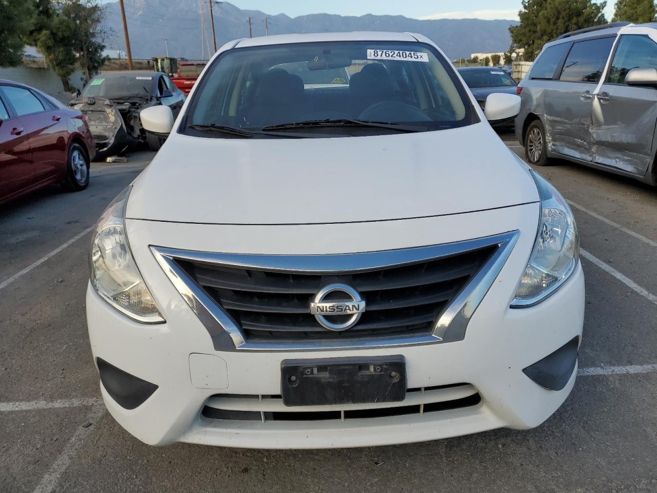 2018 Nissan Versa - Image 5