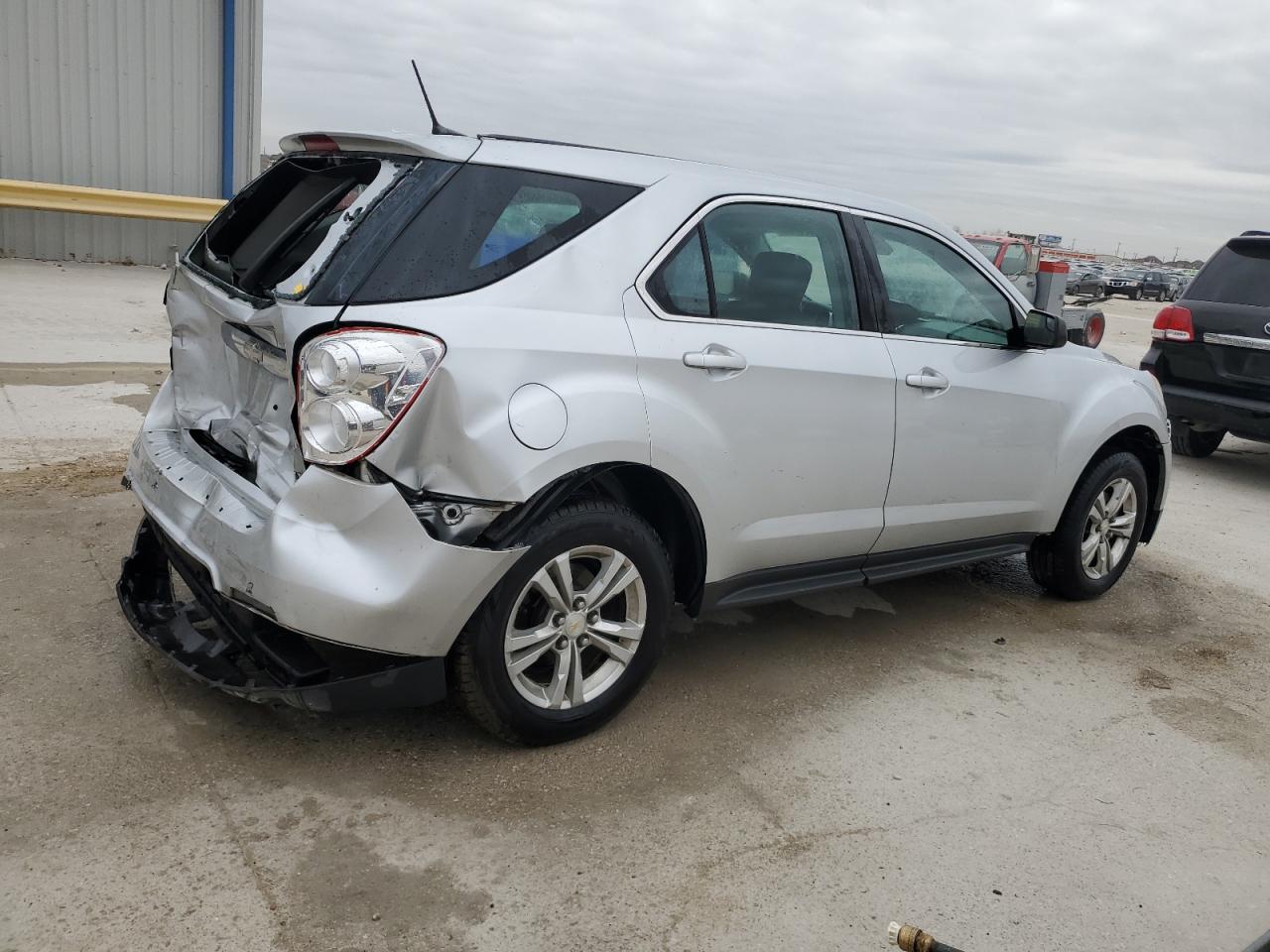 2014 Chevrolet Equinox - Image 3