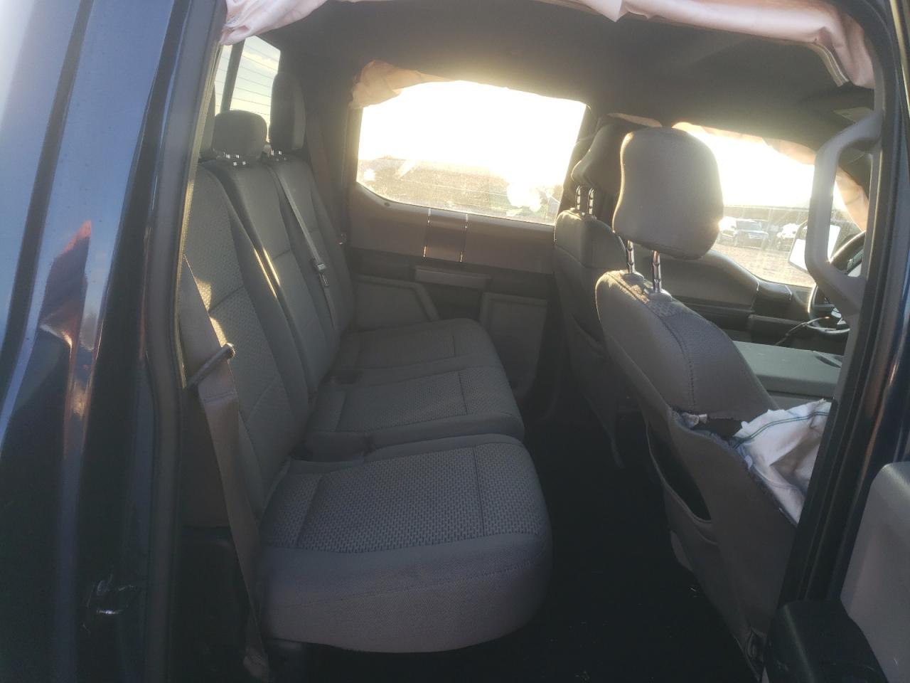 2015 Ford F-150 - Image 10