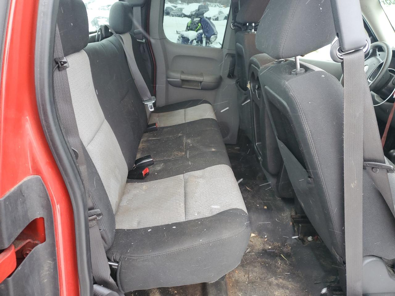 2007 Chevrolet Silverado - Image 10