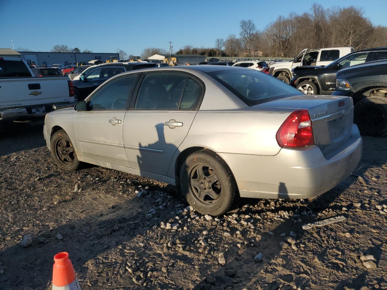 2008 Chevrolet Malibu - Image 2